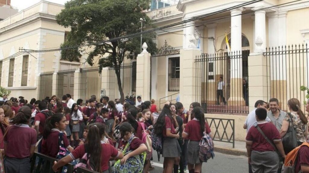 La Provincia autorizó aumentos para los colegios privados en mayo: qué porcentaje subirán y cuánto costarán las cuotas