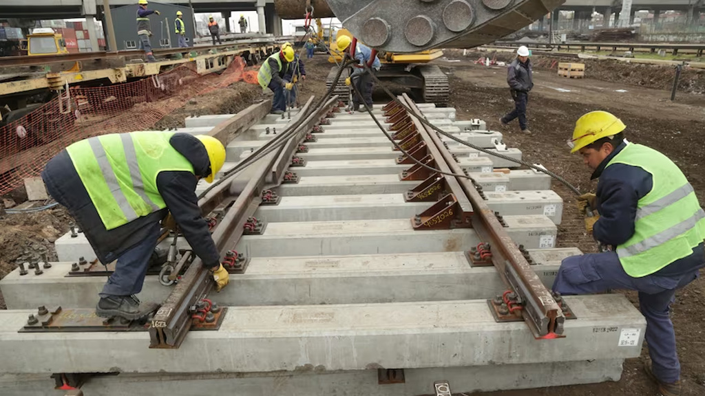 Tras los retrasos en la renovación de vías, cuándo volverá a llegar el tren Mitre a la estación de Retiro