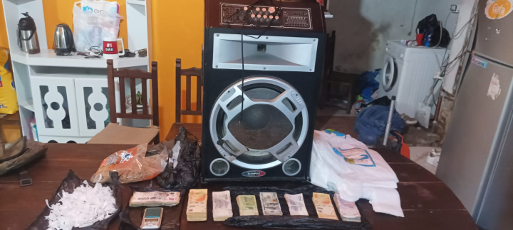 Investigaban un robo y dieron con un búnker de venta de drogas: una joven fue detenida