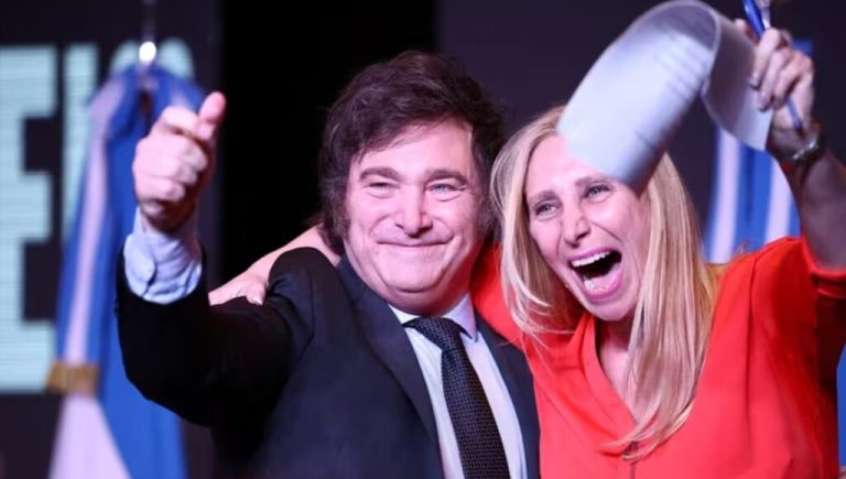 En un giro histórico, Javier Milei es el nuevo presidente: cómo construyó un triunfo rotundo sobre Sergio Massa en el balotaje