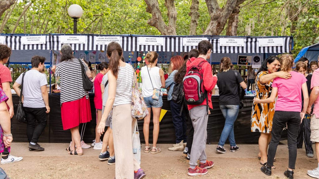 Llega la Feria del Libro a Vicente López con 165 stands: el cronograma completo del evento que reúne literatura, juegos y música