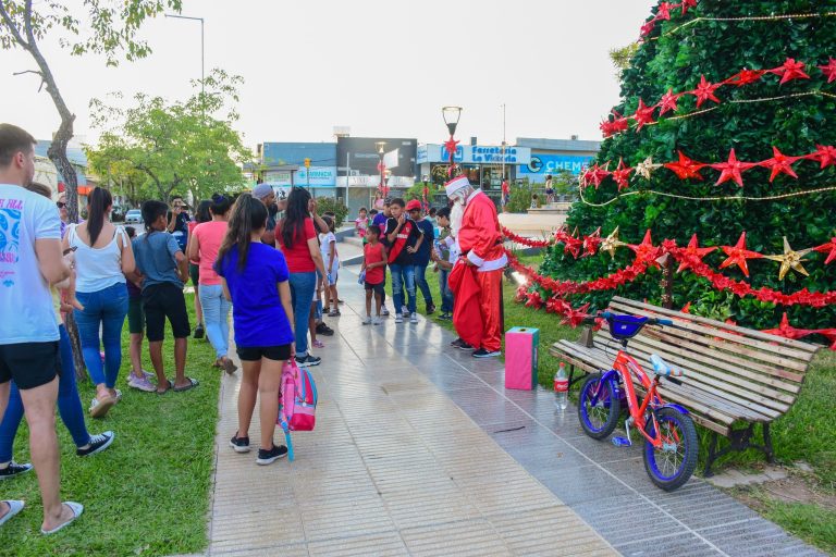 🔴 SÁENZ PEÑA | Papá Noel recibió las cartas de los niños de la ciudad