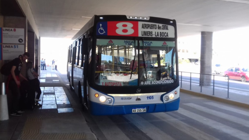 El ramal del coelctivo 5 que terminaba en Retiro seguirá hasta Aeroparque a través de la linea 8.