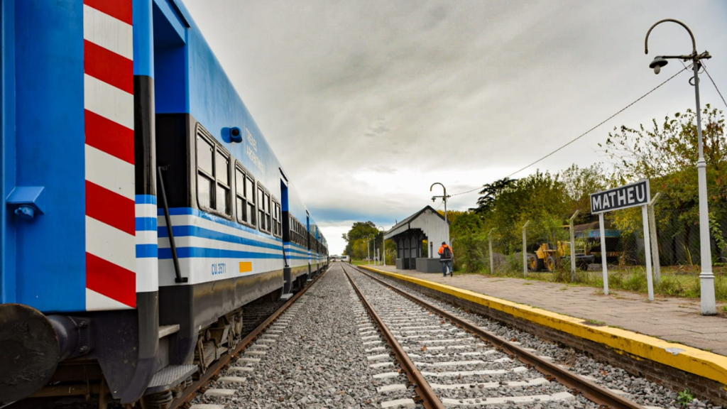Tren Mitre, estación Matheu