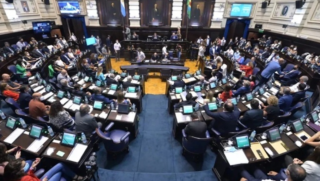Axel Kicillof, ajuste, patentes, ley impositiva 2024