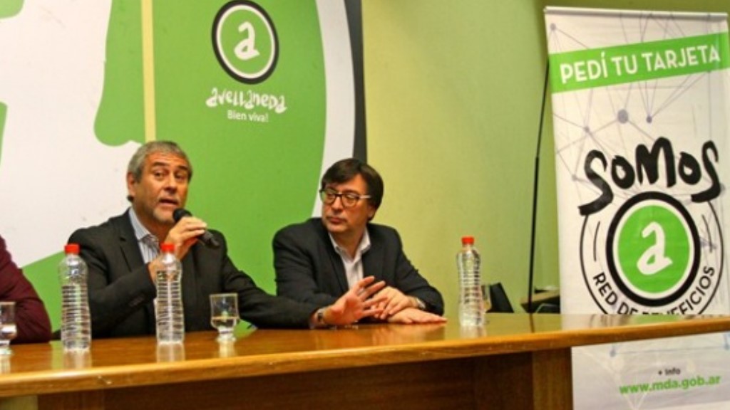 Avellaneda amplía sus beneficios con la tarjeta Somos A y ofrece hasta un 50% de descuento: qué locales están adheridos
