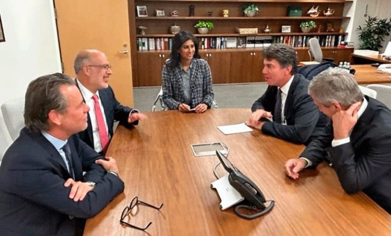 Finalizó la reunión entre funcionarios del Gobierno y los emisarios del FMI