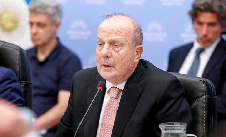 El Gobierno informó que «en los próximos días» el ministro de Infraestrucura renunciará a su cargo