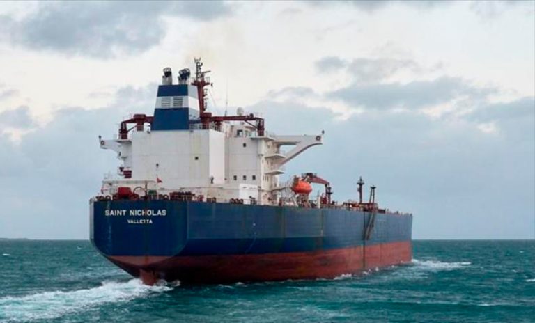Tensión en Medio Oriente: Irán incautó un barco petrolero norteamericano en las costas de Omán