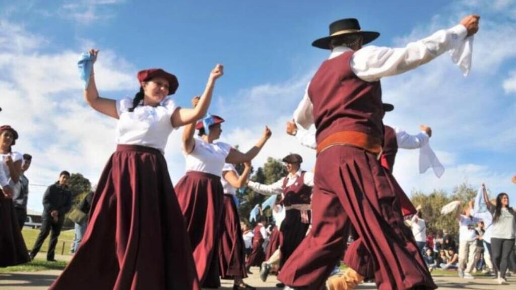 Folklore, San Isidro, Carnaval