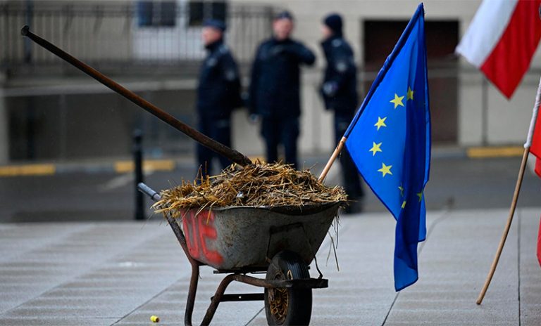 Los agricultores polacos siguen denunciando las políticas de la Unión Europea