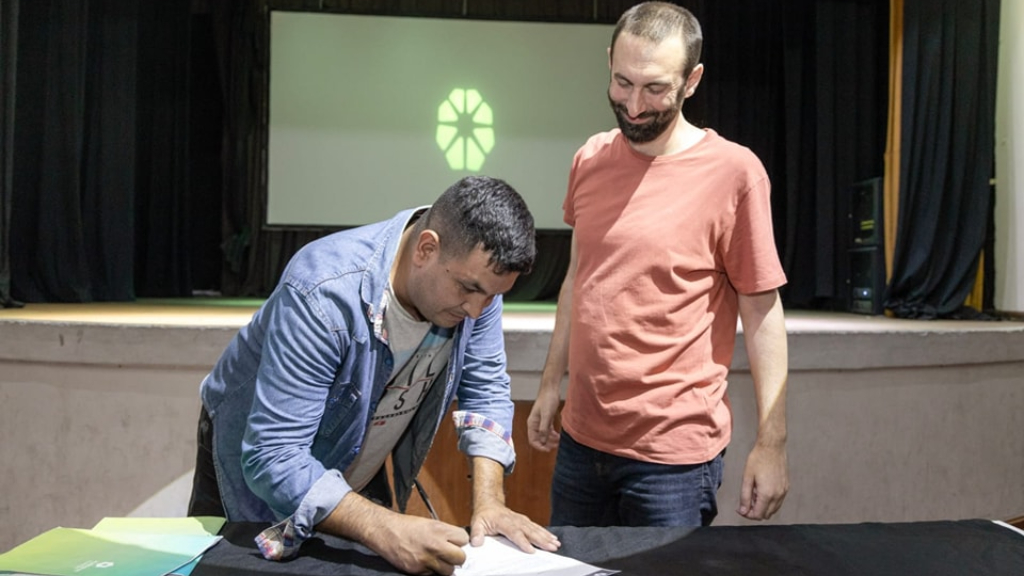 Hurlingham, clubes de barrio, ayuda del Municipio. Damián Selci