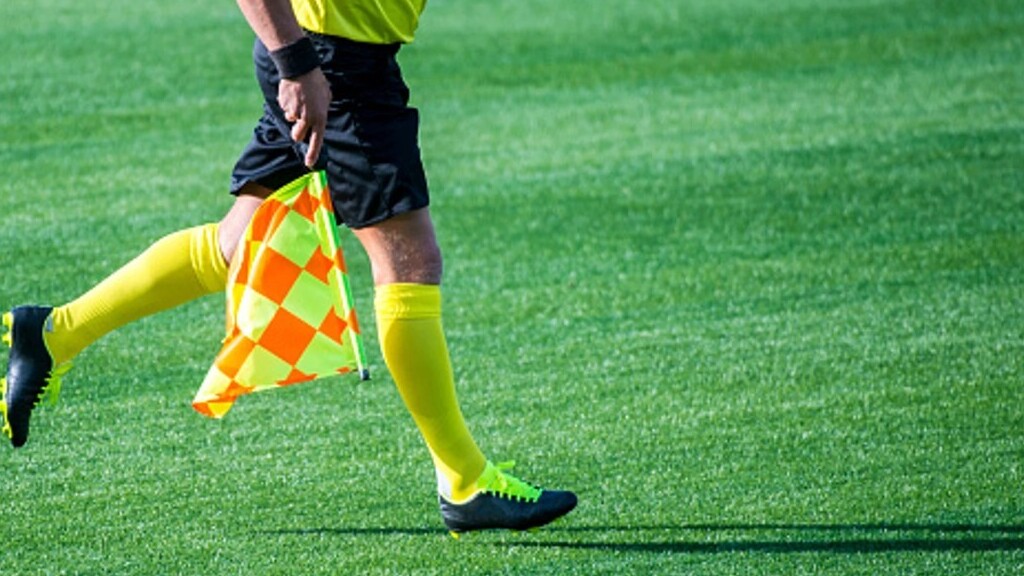 Formación Profesional de Árbitros de Fútbol en el Centro Universitario de Vicente López: el curso dura dos años y tiene un título expedido por el Municipio.