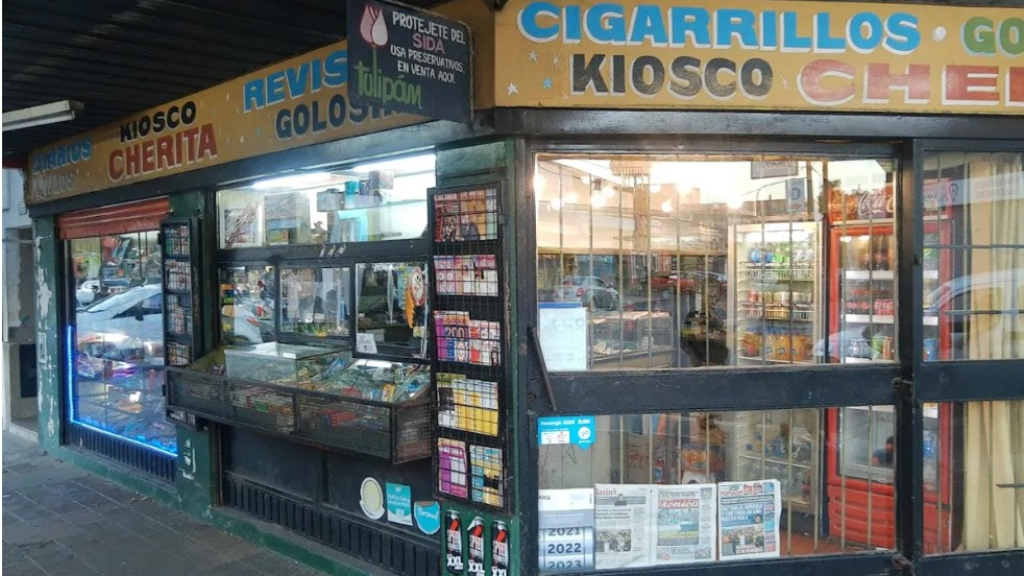 Los dueños actuales de Cherita no pudieron pagar más el alquiler y decidieron cerrar el histórico kiosco de Caseros, con 84 años de vida.
