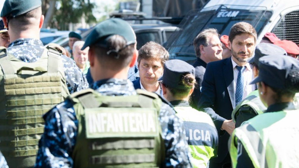 Hace pocos días la provincia de Buenos Aires envió 80 partulleros a Santa Fe para colaborar en la lucha contra el narcotráfico en Rosario.