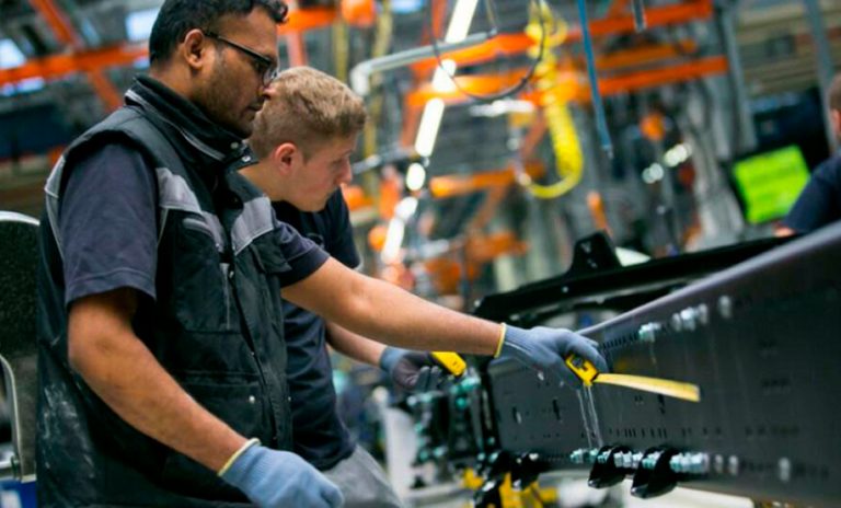 Se acentúa la crisis: la actividad de la industria pyme cayó 9,9% anual en febrero