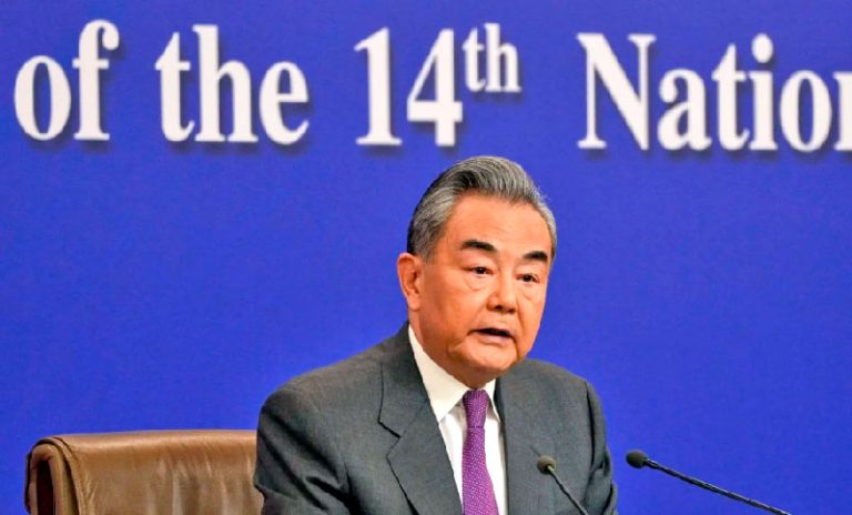 El canciller chino sobre la amenaza a la paz, Palestina, la relación con EEUU y la IA, entre otros temas