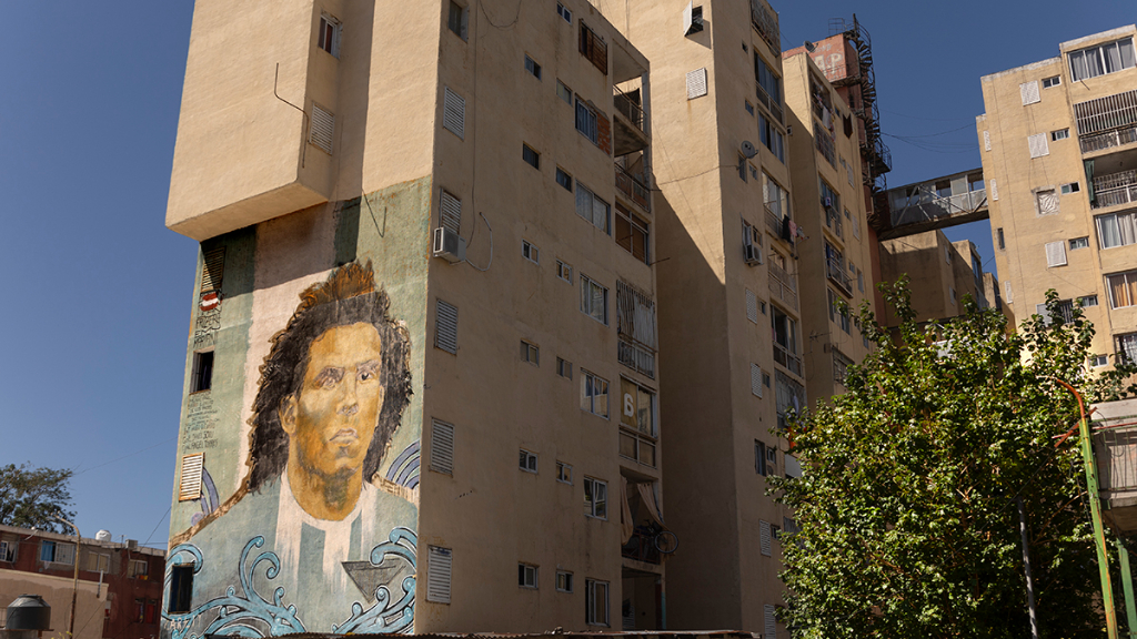 Fuerte Apache, Carlos Tevez