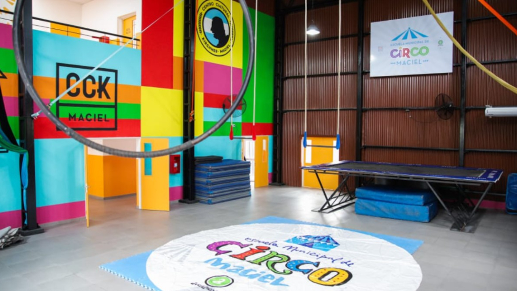En el CCK de la Isla Maciel funcionará una sede de la Escuela Municipal de Circo.
