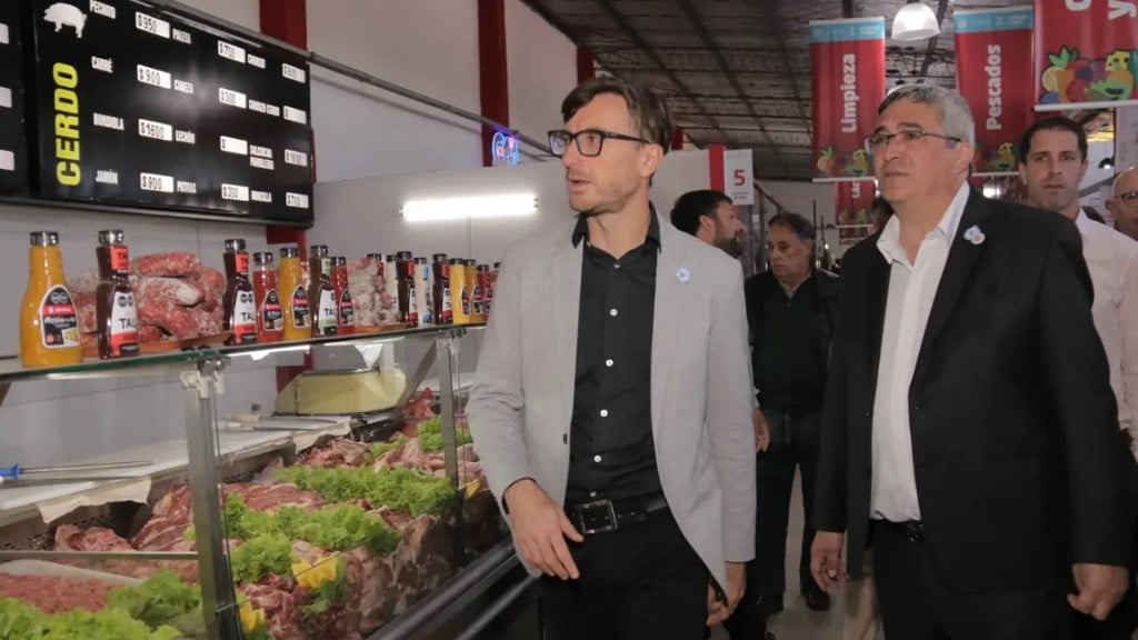 El boom del Mercado Morón, que ya abre los siete días de la semana: las grandes ofertas que hay en la vieja terminal de Haedo