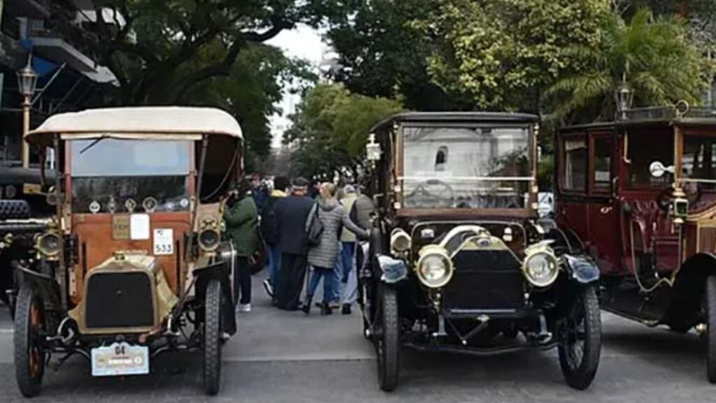 carrera, autos antiguos, Recoleta-Tigre