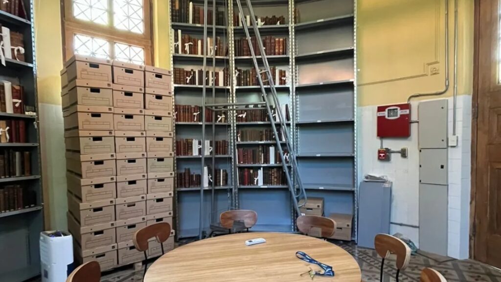 UNLaM, libros, Gobierno porteño