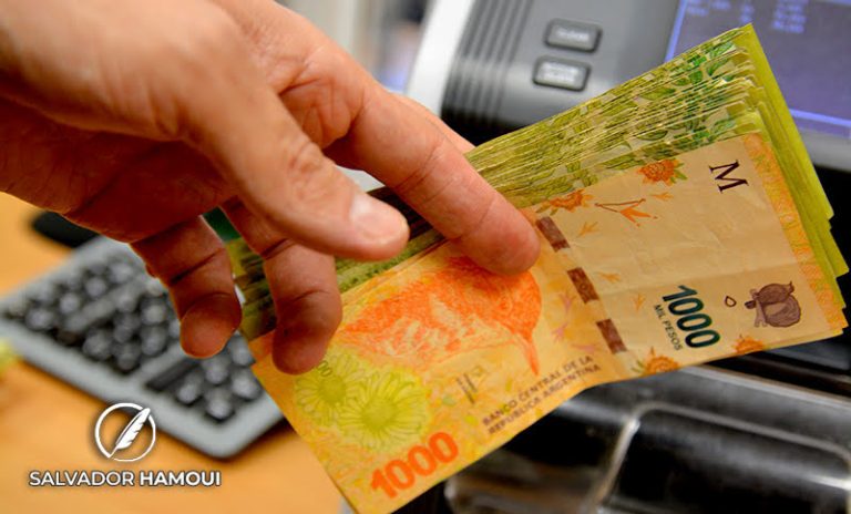 Se profundiza la caída: los salarios volvieron a perder con la inflación en marzo
