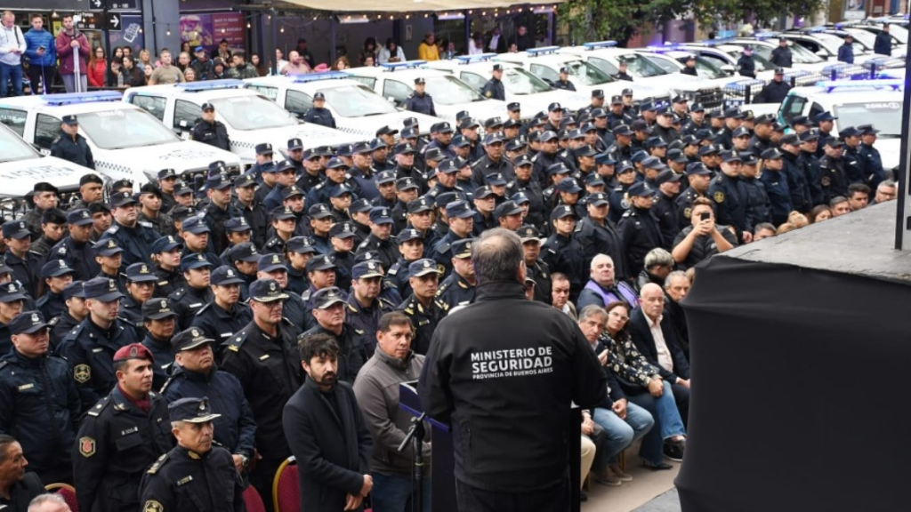 Del acto participaron autordades y un gran número de los nuevos efectivos que llegarán a Ezeiza.