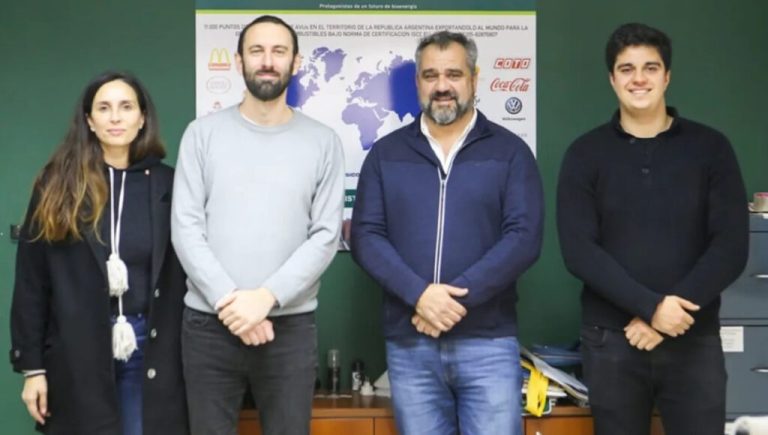 Por primera vez Hurlingham reciclará aceite de cocina usado en las casas: habrá 25 puntos en los barrios para que los vecinos lo lleven