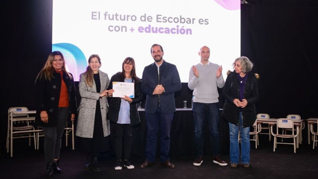Escobar, inversión educativa