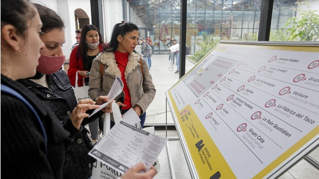 Expo empleo barrial en Buenos Aires