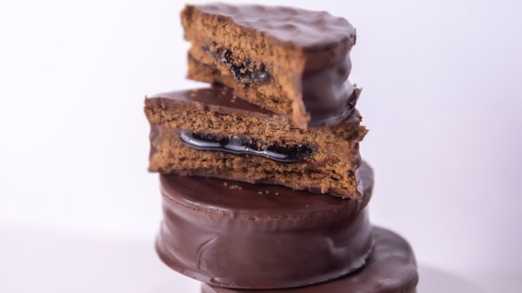 El irresistible alfajor relleno con vino malbec que fabrica La Goulue Chocolatier.