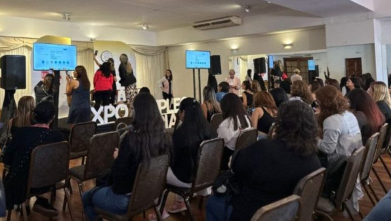 Llega Expo Empleo Barrial a CABA: qué empresas participan, cómo inscribirse y el detalle de los 350 puestos de trabajo que ofrecen