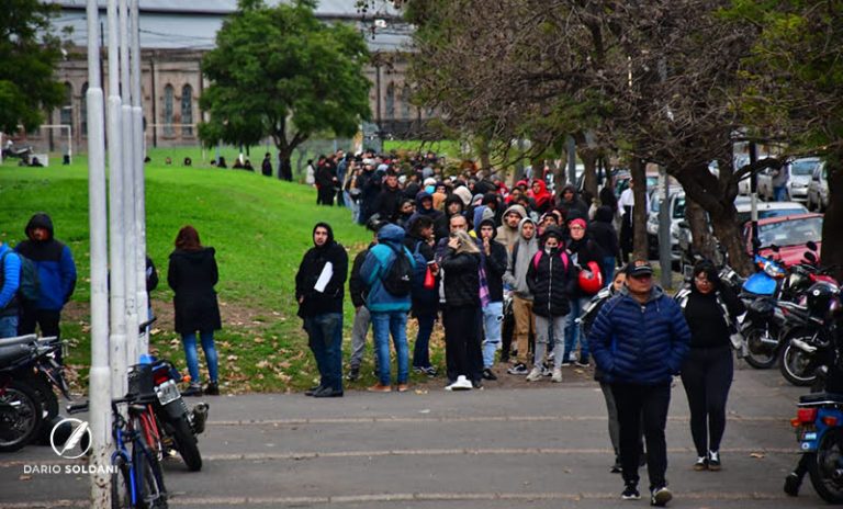 Generación de puestos de trabajo: Argentina tiene la peor expectativa en el mundo