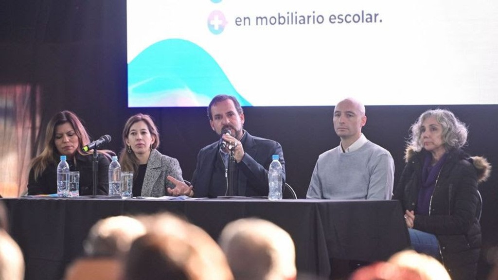 Escobar, inversión educativa