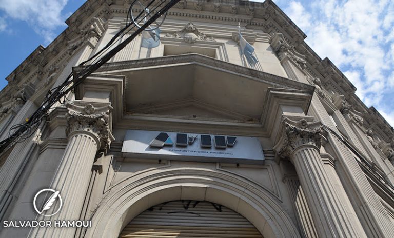 La AFIP reglamentó el blanqueo de capitales y se podrá regularizar sin límites