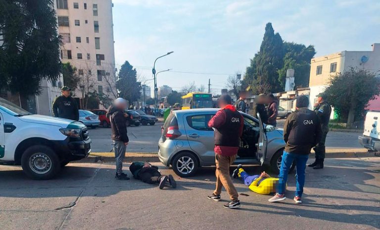 Detuvieron a tres miembros de una organización narcocriminal en Barrio Municipal