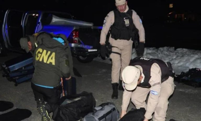 Desmantelaron una banda narco internacional y confiscaron más de 780 kilos de cocaína