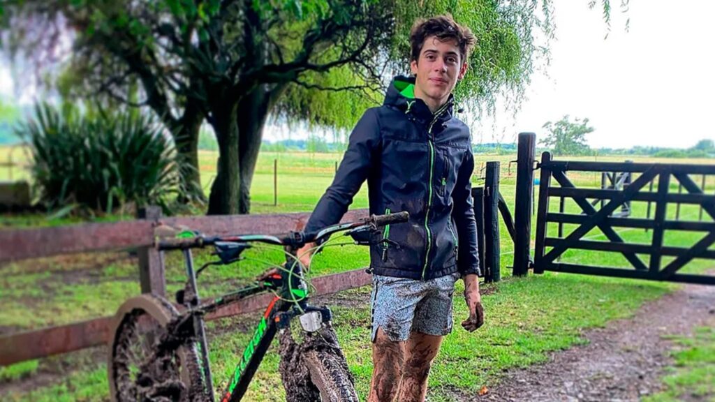 Vivir en una fábrica, correr fracturado y madurar de golpe: la vida de Franco Colapinto, el chico de Pilar que esperanza a la Argentina con volver a tener un piloto en la Fórmula 1