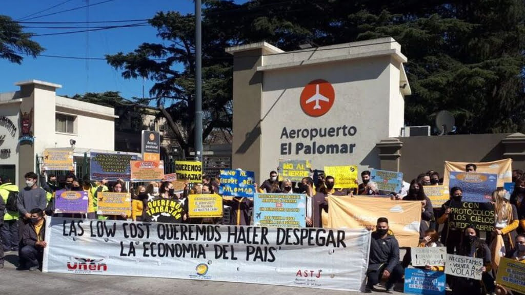 Aeropuerto de El Palomar, Lucas Ghi, Morón kirchnerismo, Javier Milei