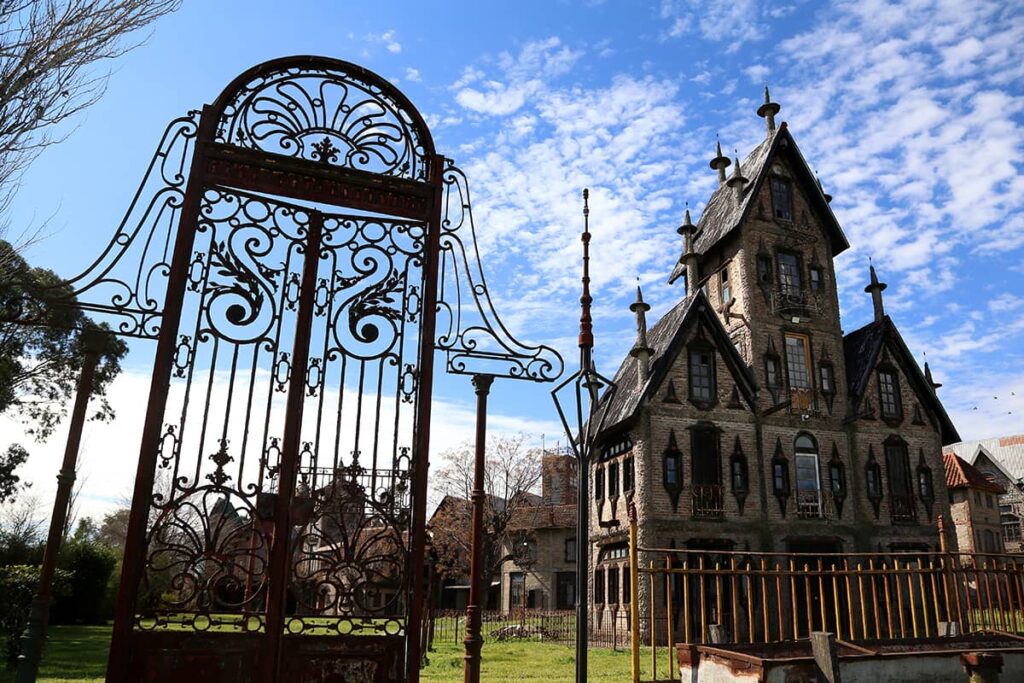 Campanópolis González Catán Aldea Medieval (3)