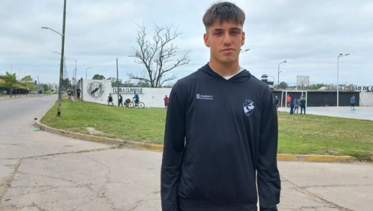 Tiene 18 años y practica el budismo: quién es Valentino Destéfano, el arquero de Claypole al que su religión le cambió la vida