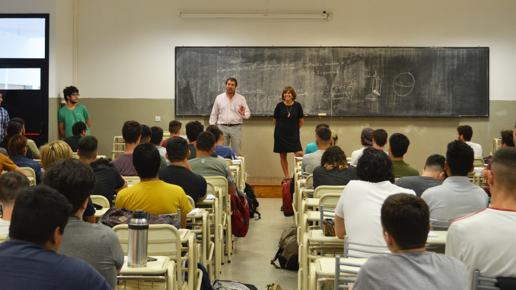 La Universidad de La Plata abrió la inscripción para estudiar en 2024: qué carreras ofrece y cuáles son los requisitos para anotarse