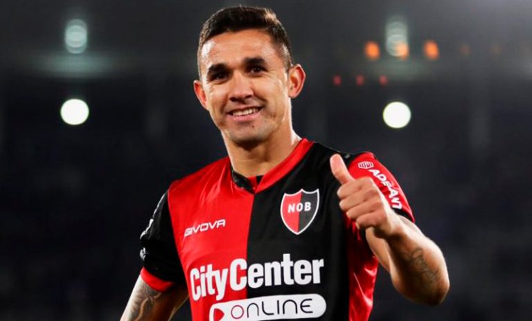 Velázquez cierra su ciclo en Newell’s y volverá a Cerro Porteño