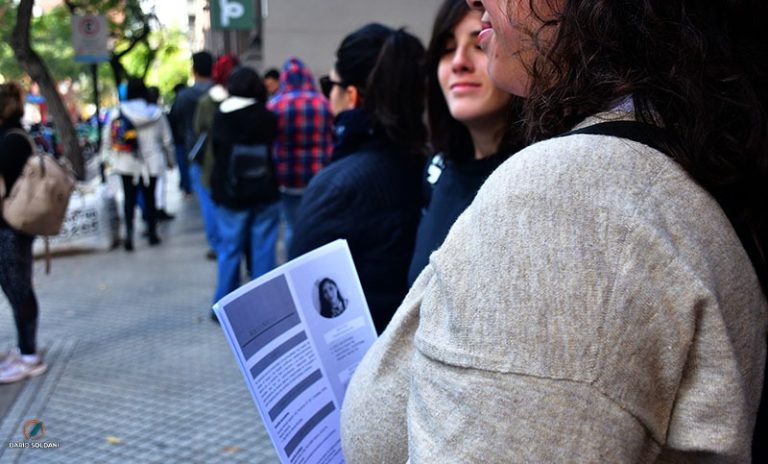 El desempleo alcanzó el 6,9% en el tercer trimestre: 1,2 puntos por arriba del año pasado