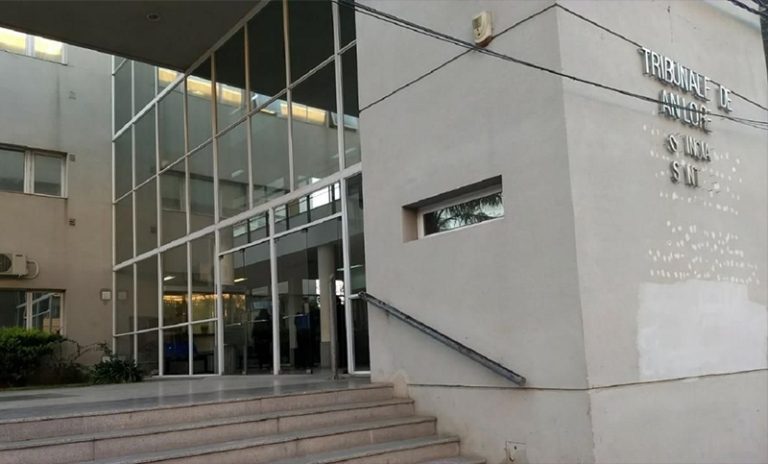 Imputan a un patovica por abusar sexualmente de una estudiante en una graduación