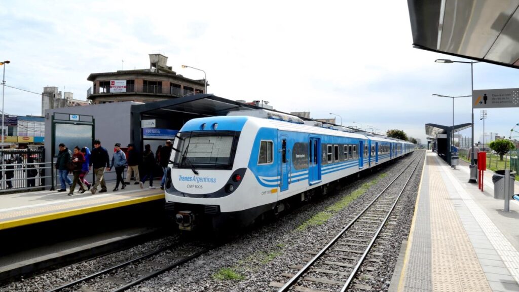 La obra para el viaducto del ramal Marinos del Crucero General Belgrano también está inconclusa.