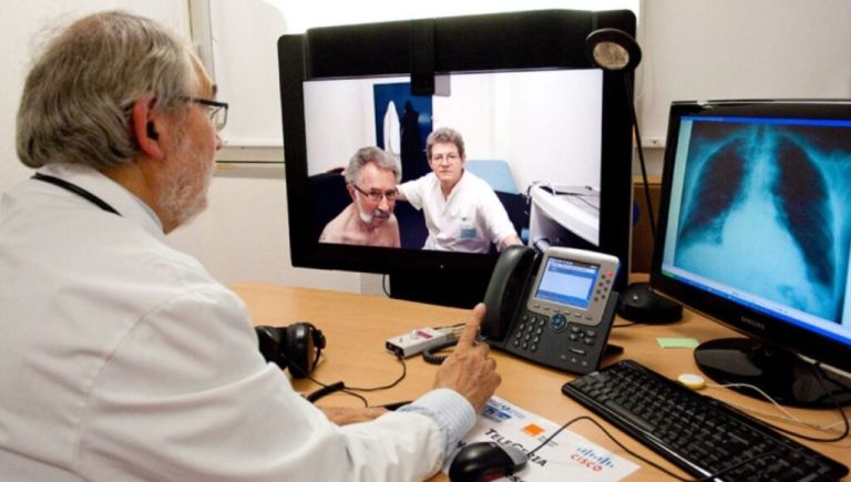 Telemedicina en Escobar: cómo es el servicio gratuito del distrito que atendió más de 14.000 casos en 2024
