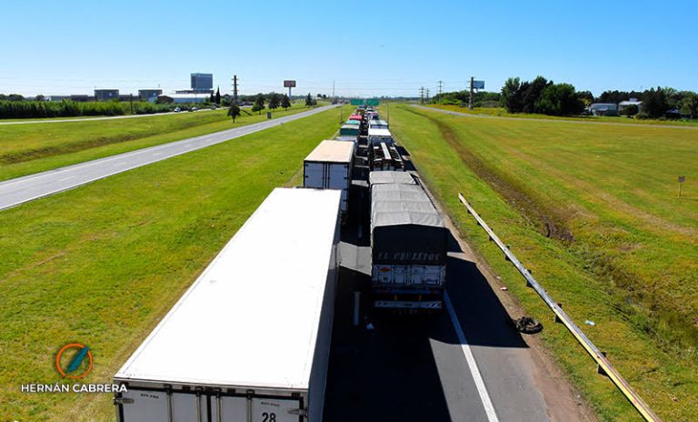 Camioneros acordó un aumento del 5,5% entre diciembre y febrero