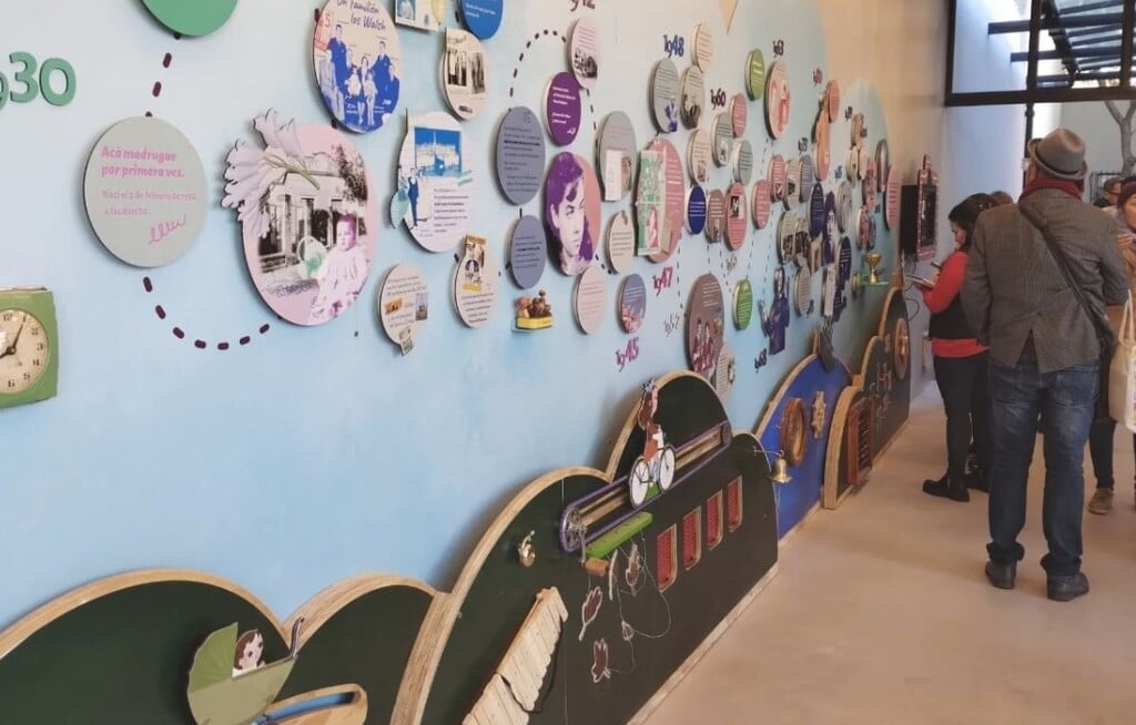 El nuevo Museo María Elena Walsh ofrece un recorrido por la vida de la magistral artista argentina.